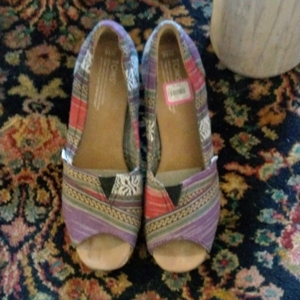 Tom's wedges